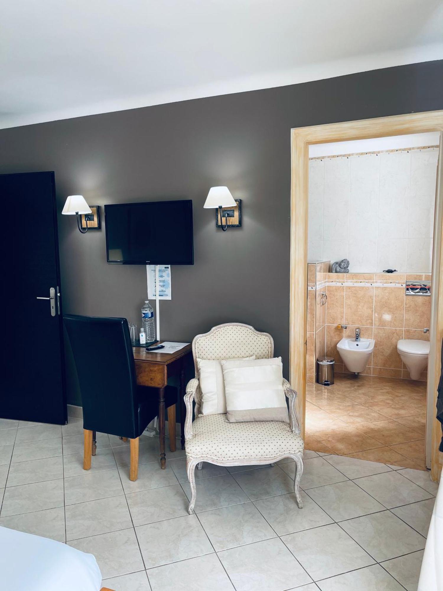 La Colliniere Otel Sainte-Gemme-Moronval Dış mekan fotoğraf